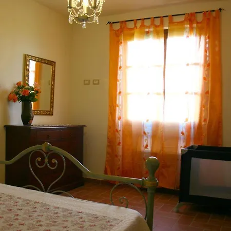Apartment Fratticciola Sleeps 6 Pool Air Con Wifi Cortona